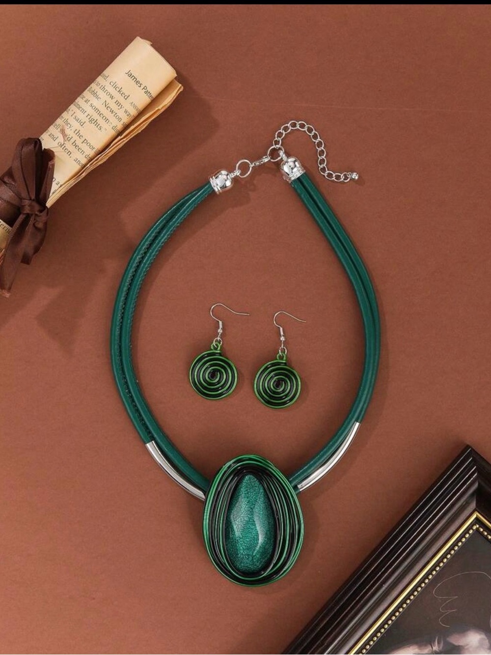 Green Statement Necklace & Earrings Set - Women Jewelry